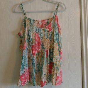 *3/$20 NWT Floral Patterned Tank, Size XXL